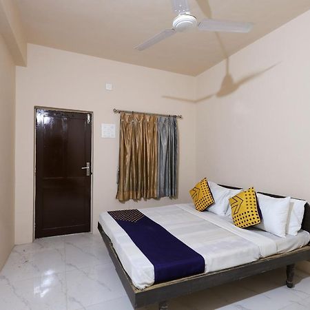 Spot On 64818 Hotel Minal Jamnagar Ngoại thất bức ảnh