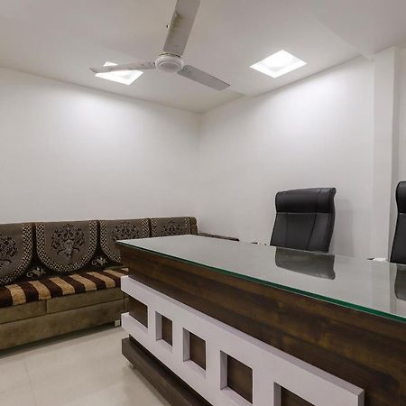 Spot On 64818 Hotel Minal Jamnagar Ngoại thất bức ảnh