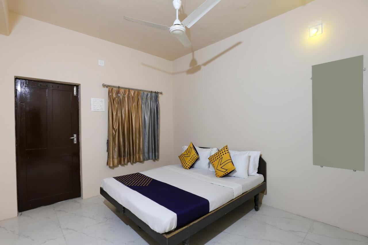 Spot On 64818 Hotel Minal Jamnagar Ngoại thất bức ảnh