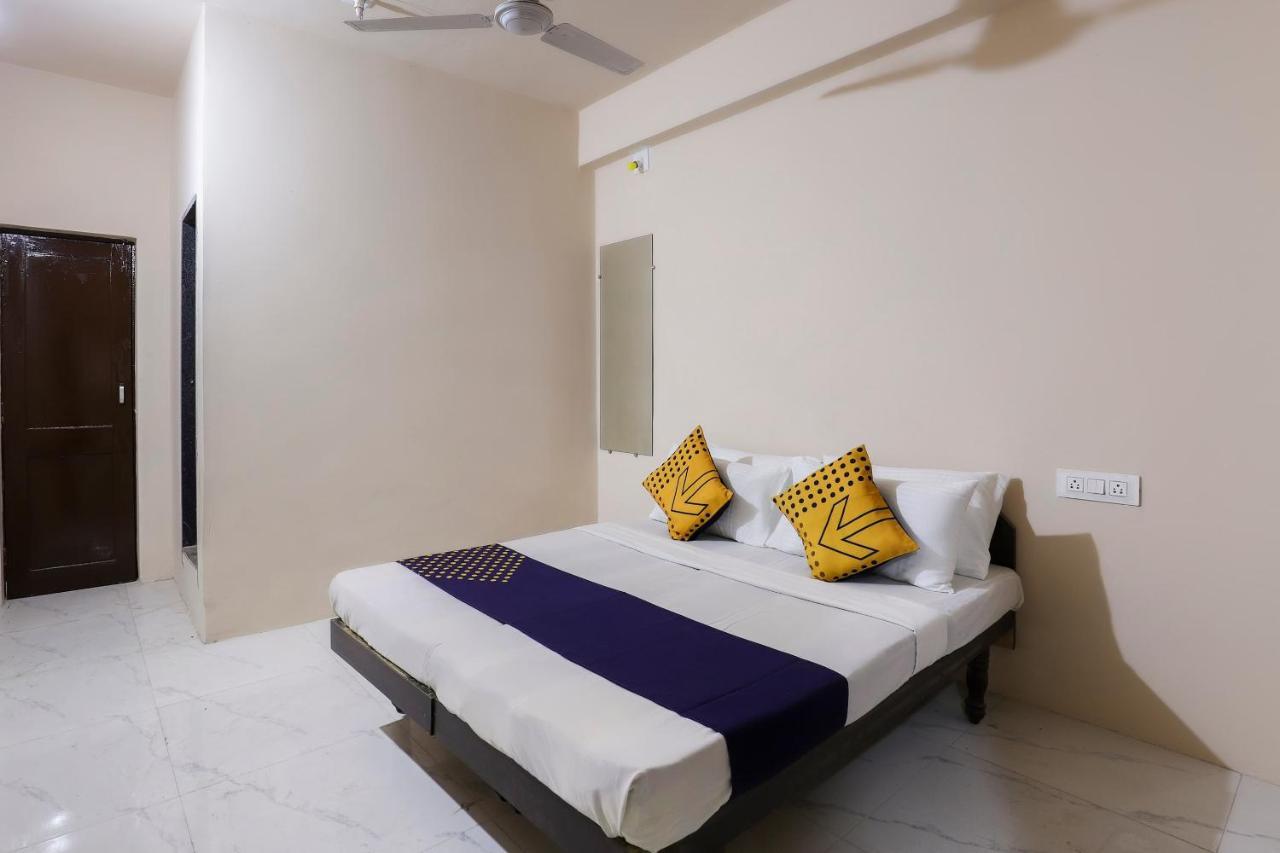 Spot On 64818 Hotel Minal Jamnagar Ngoại thất bức ảnh