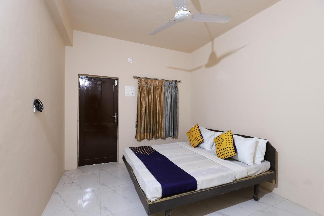 Spot On 64818 Hotel Minal Jamnagar Ngoại thất bức ảnh